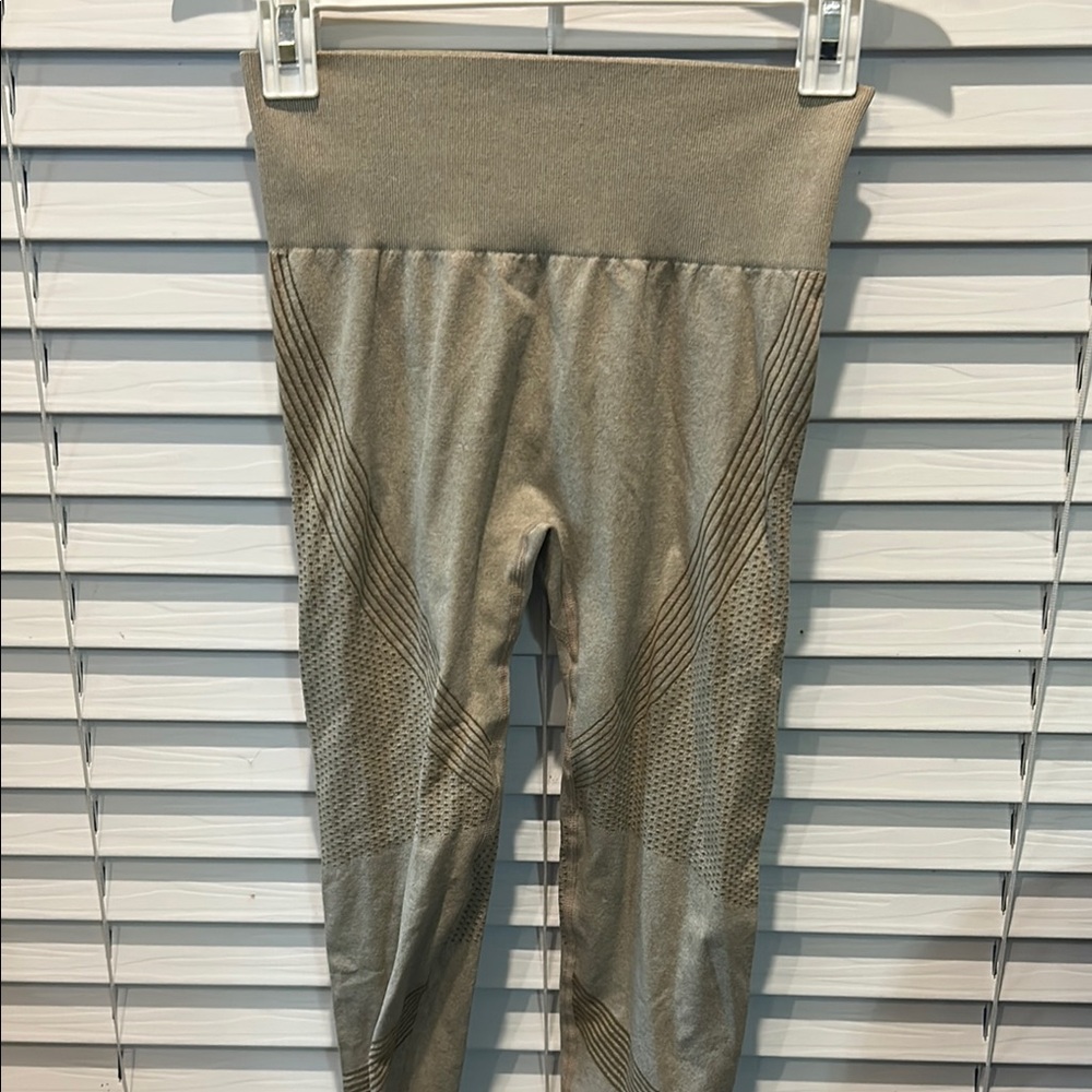 Women’s Tan Leggings